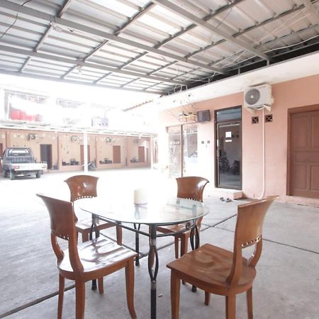 Oyo 91490 Hotel Rumah Kita Cirebon Eksteriør billede