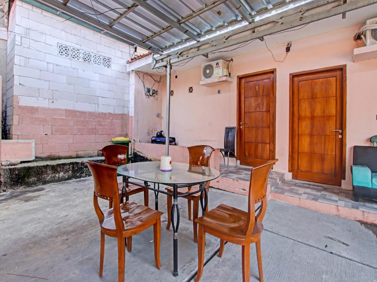 Oyo 91490 Hotel Rumah Kita Cirebon Eksteriør billede