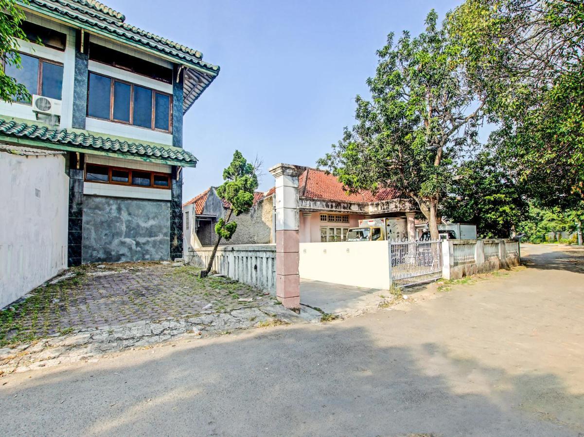Oyo 91490 Hotel Rumah Kita Cirebon Eksteriør billede