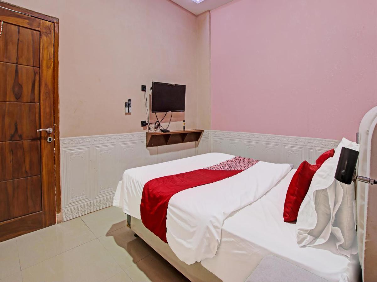 Oyo 91490 Hotel Rumah Kita Cirebon Eksteriør billede
